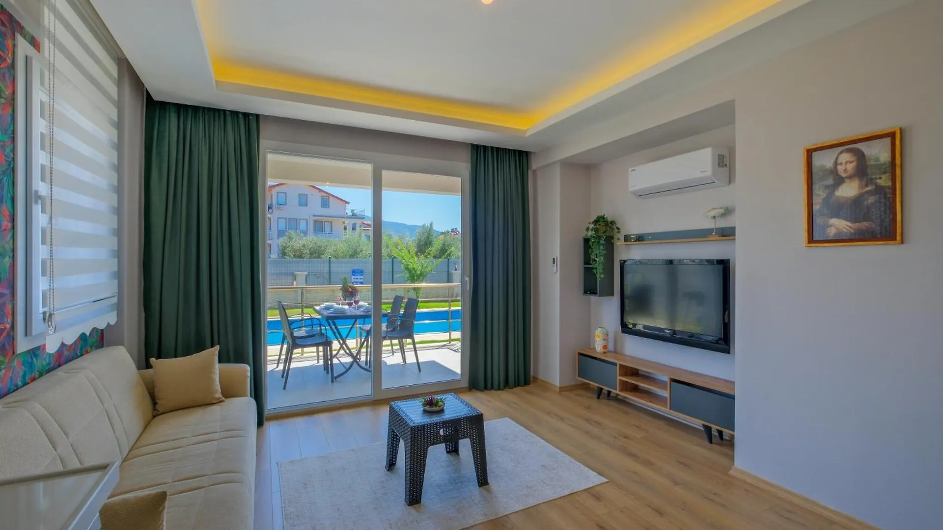 Pineapart-1 With Pool And Big Garden Fethiye 0*,  Turquía